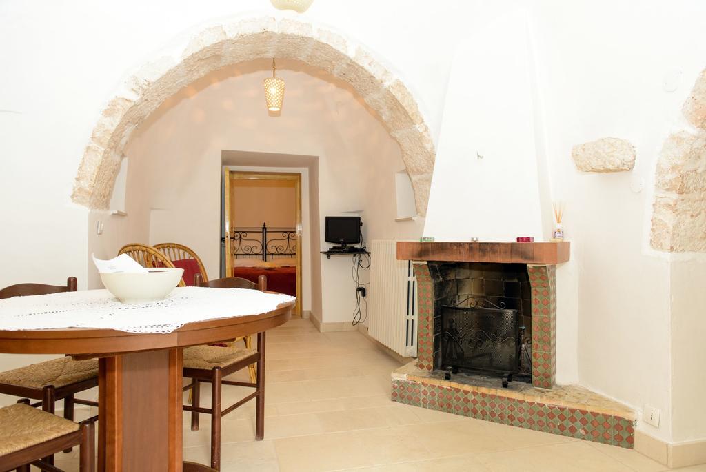 Gasthaus Agritrulli Ostuni Exterior foto